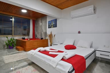 Villa Yörük Korunaklı Havuz 72