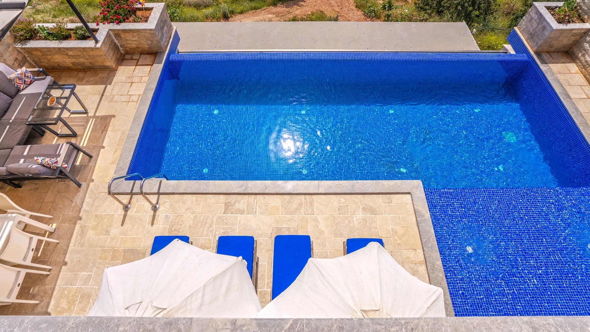 Villa Hulaki Korunaklı Havuz 11