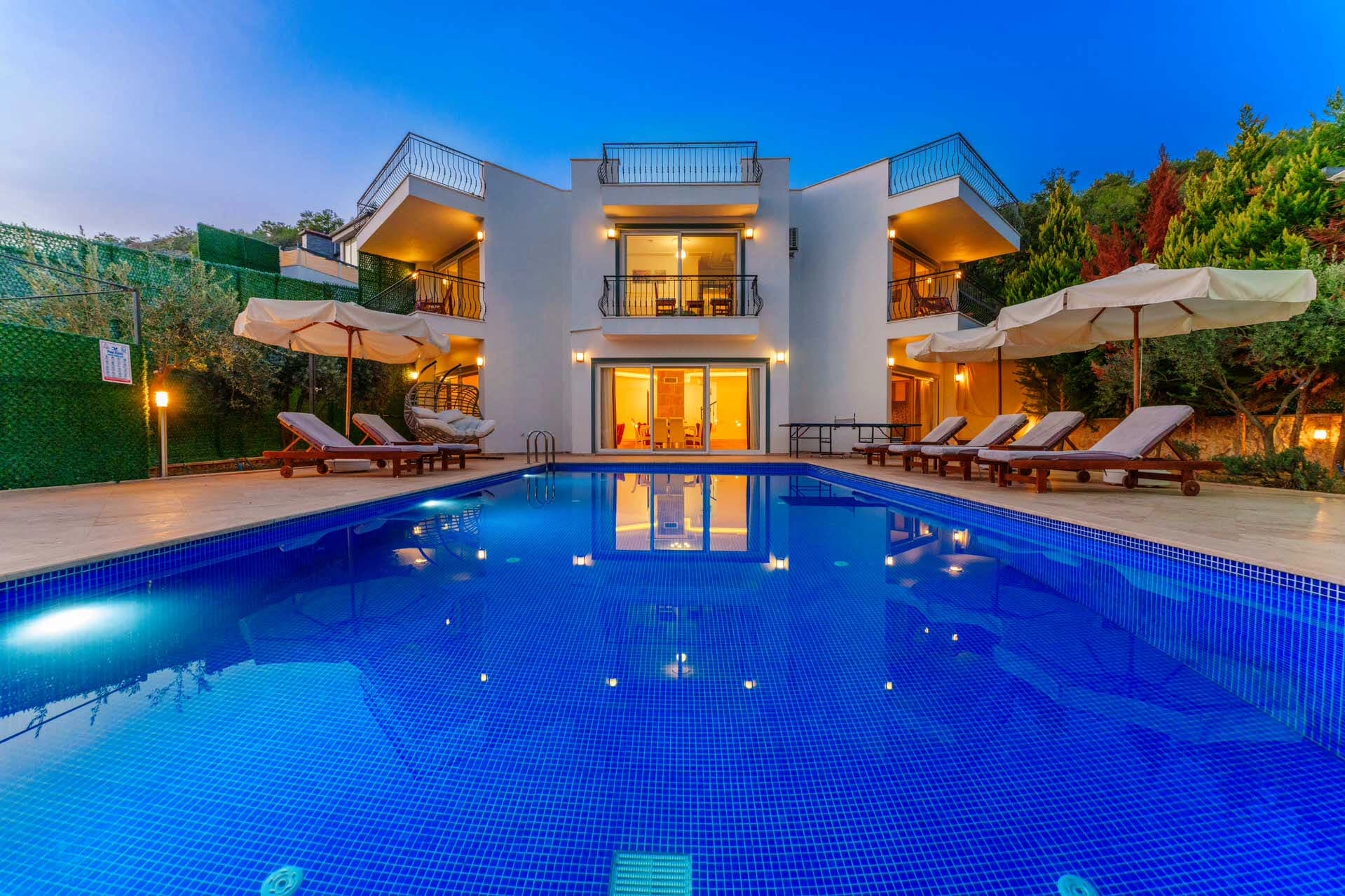 Villa Beyaz İslamlar Korunaklı Havuz 17