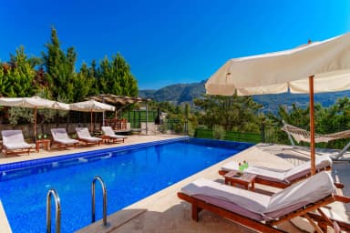 Villa Beyaz İslamlar Korunaklı Havuz 51