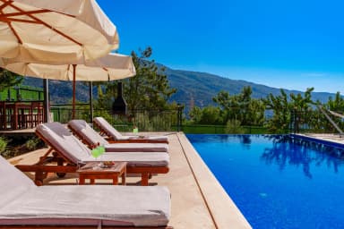 Villa Beyaz İslamlar Korunaklı Havuz 65