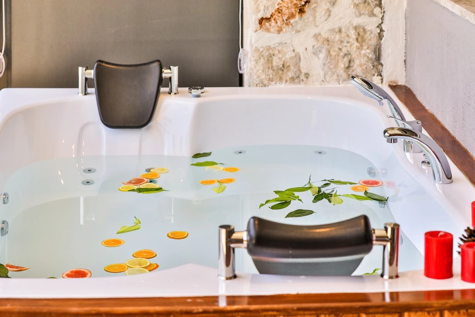 Villa Tan Üzümlü Korunaklı Havuz 71