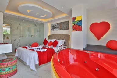 Villa Aşk Evi Korunaklı Havuz 52