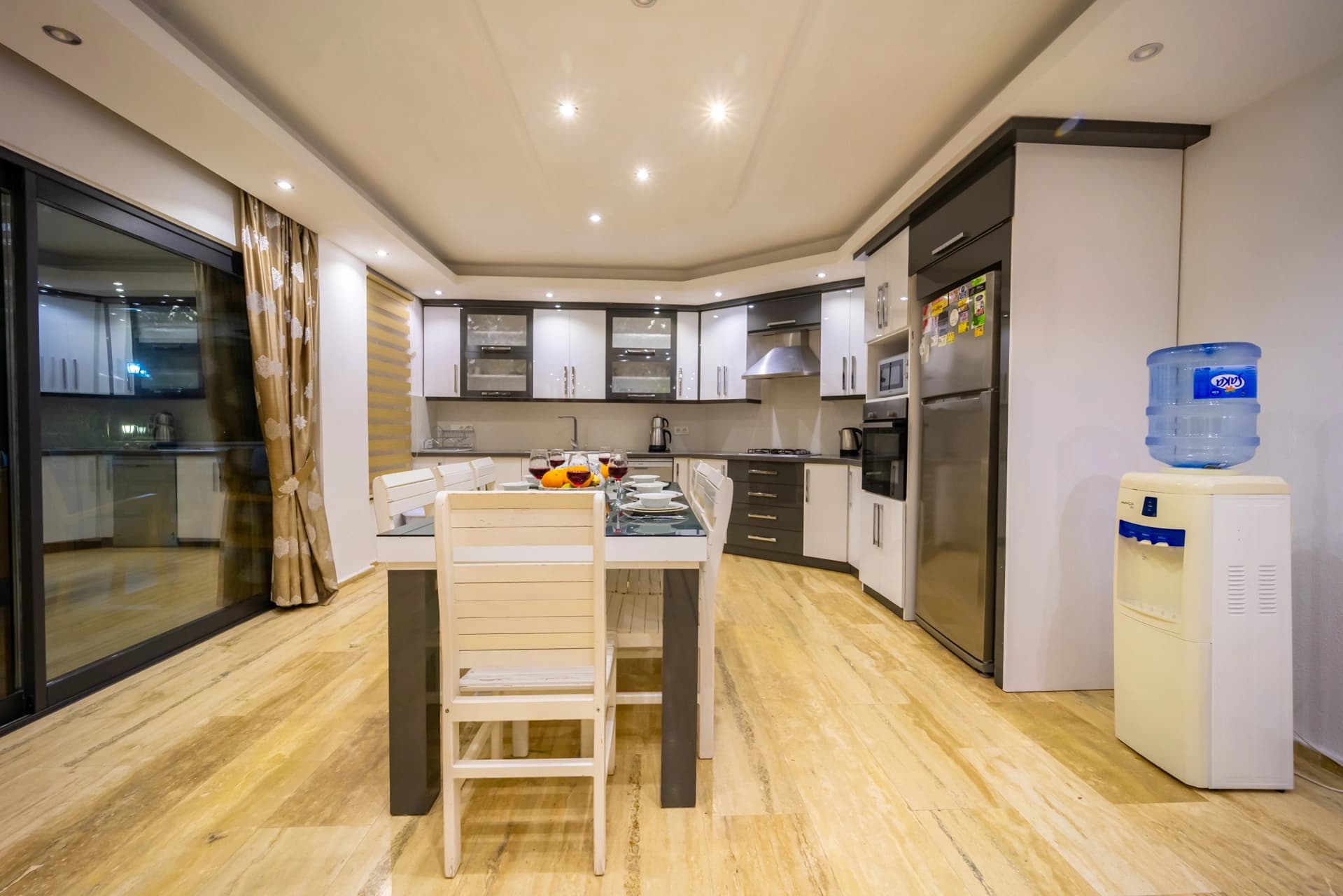 Villa April Özel Havuzlu 92