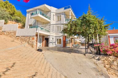 Villa Mevsim Özel Havuzlu 71