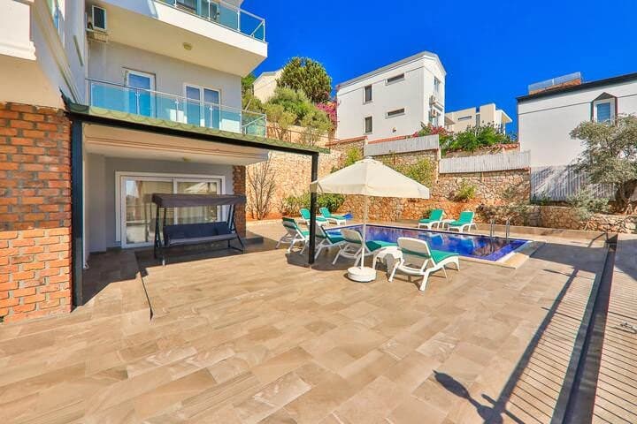Villa Mevsim Özel Havuzlu 43