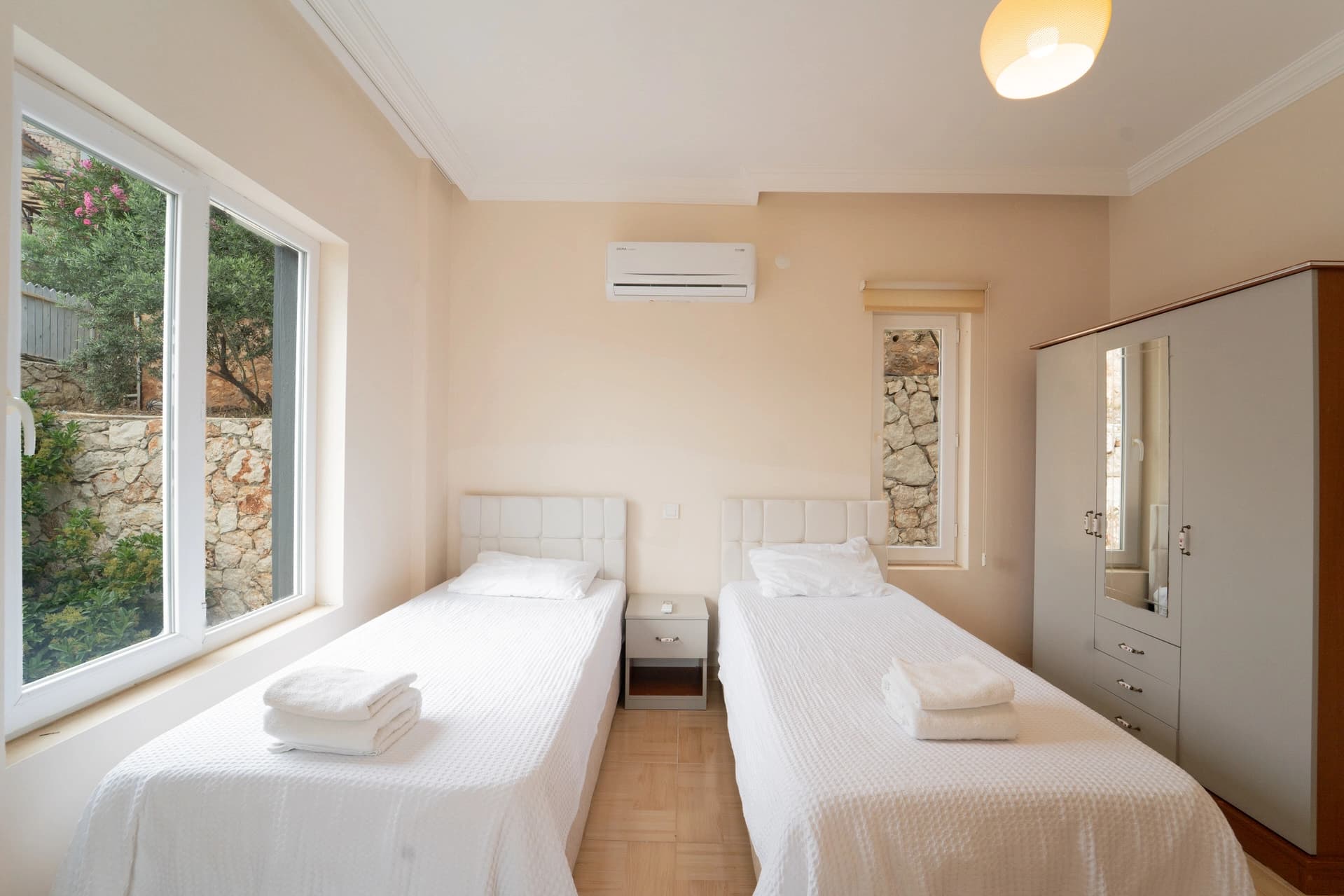 Villa Mevsim Özel Havuzlu 65