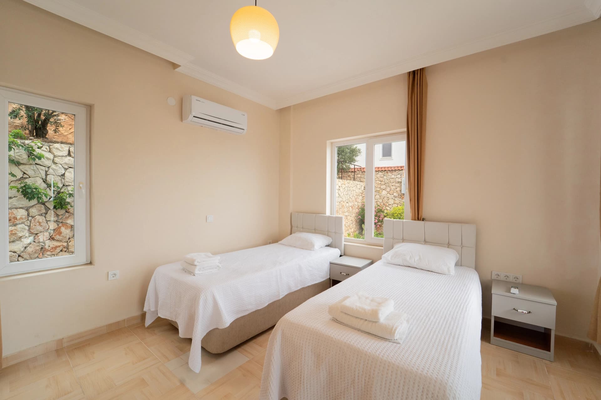 Villa Mevsim Özel Havuzlu 37