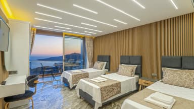 Villa Yüce 1 Korunaklı Havuz 79