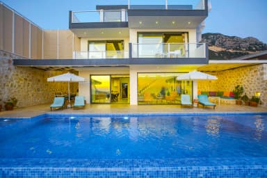 Villa Yüce 2 Korunaklı Havuz 43