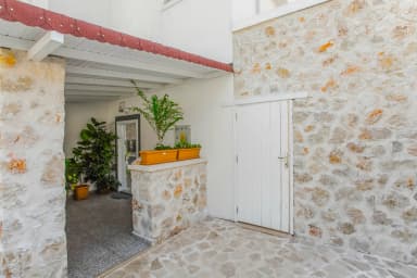 Villa Yüce 2 Korunaklı Havuz 51