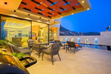 Villa Yüce 3 Isıtmalı Havuz 85