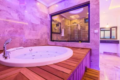 Villa Şakşuka Korunaklı Havuz 94