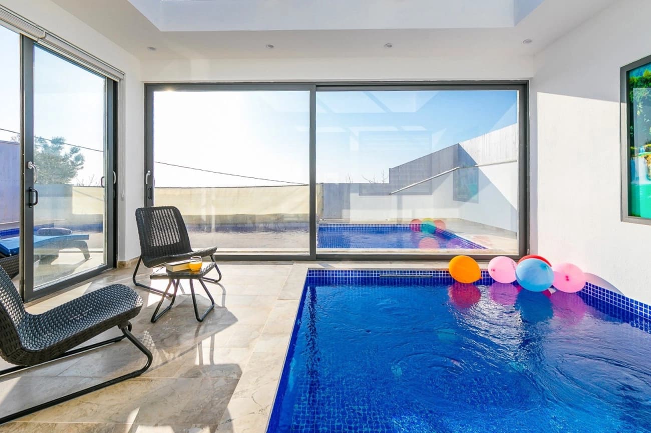 Villa Şakşuka Korunaklı Havuz 86