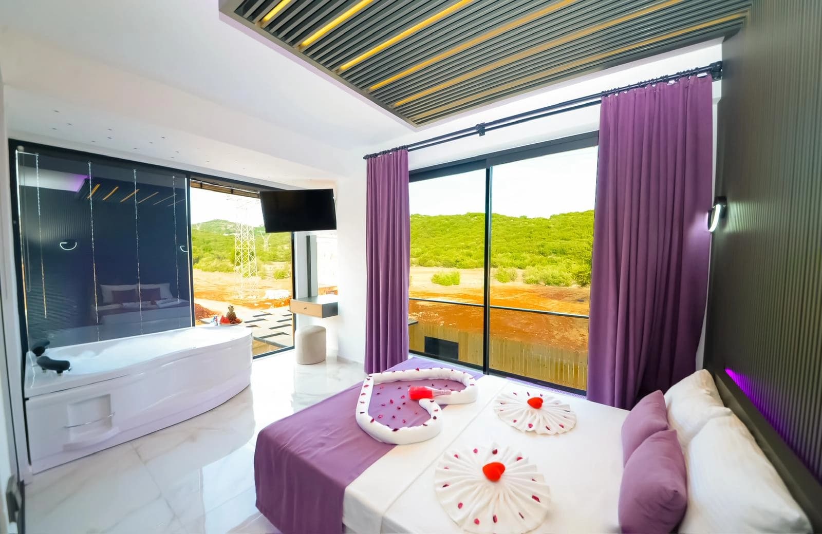 Villa Demirs Korunaklı Havuz 51