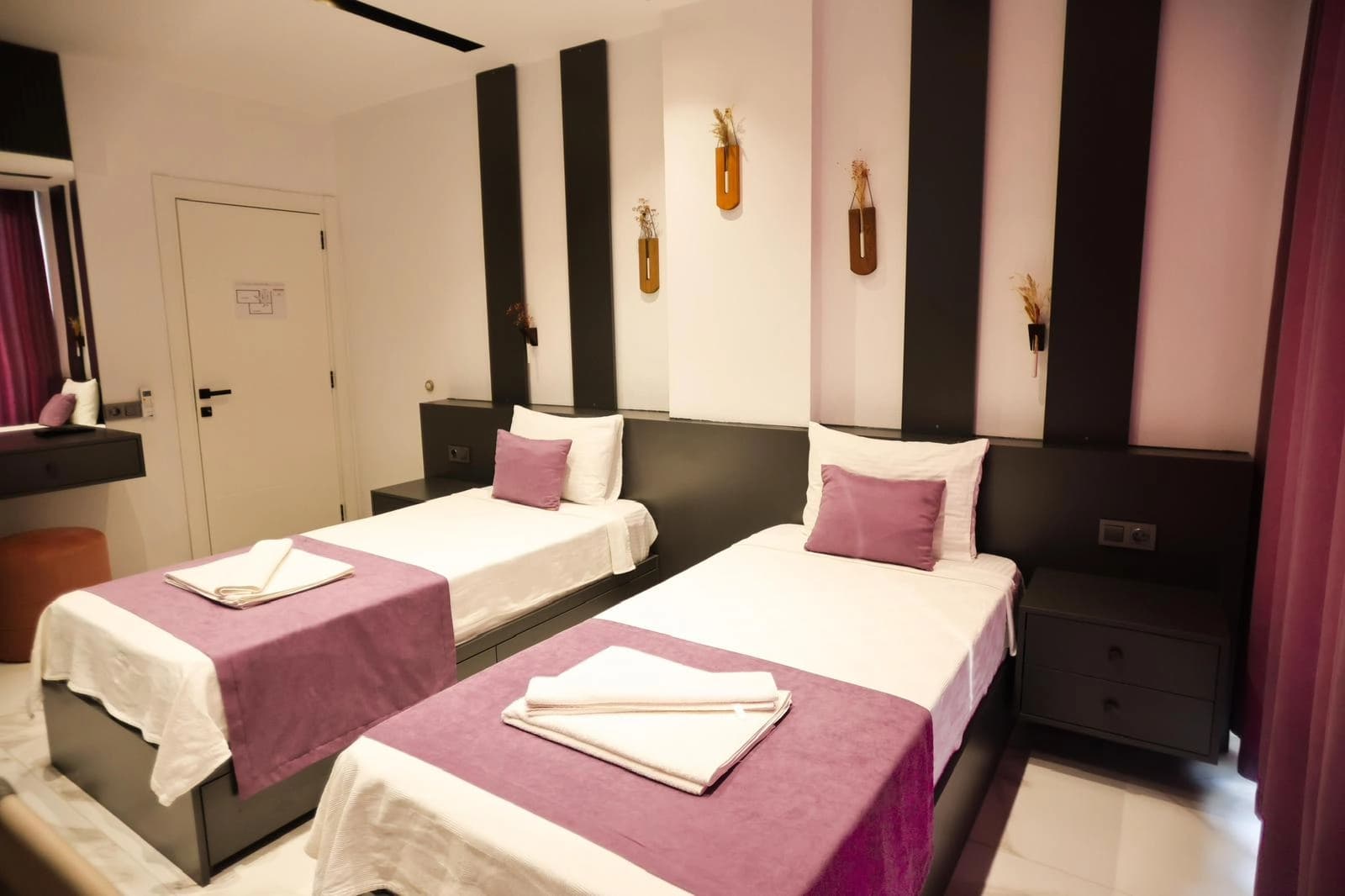 Villa Demirs Korunaklı Havuz 31