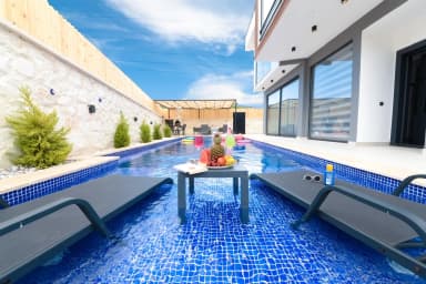 Villa Demirs Korunaklı Havuz 29