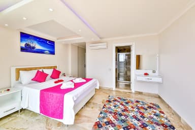 Suit Meşk Özel Havuzlu 34