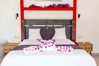 Villa Kürşat 1 Korunaklı Havuz 95