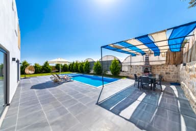 Villa Kürşat 1 Korunaklı Havuz 11