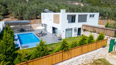 Villa Kürşat 1 Korunaklı Havuz 53