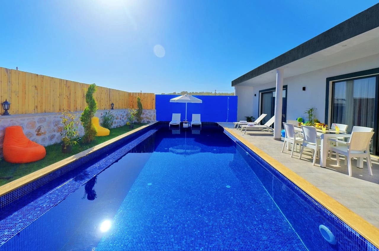 Villa Zeytun Korunaklı Havuz 43