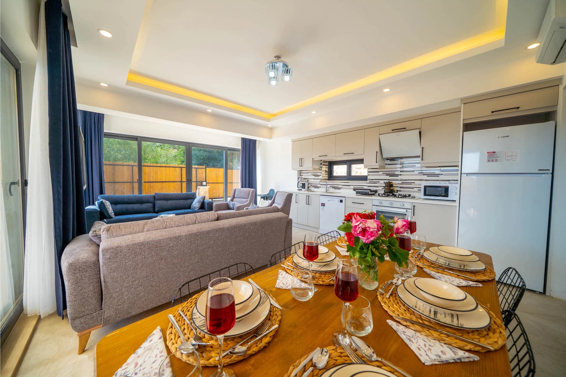 Villa Sül & Sar1 Korunaklı Havuz 75