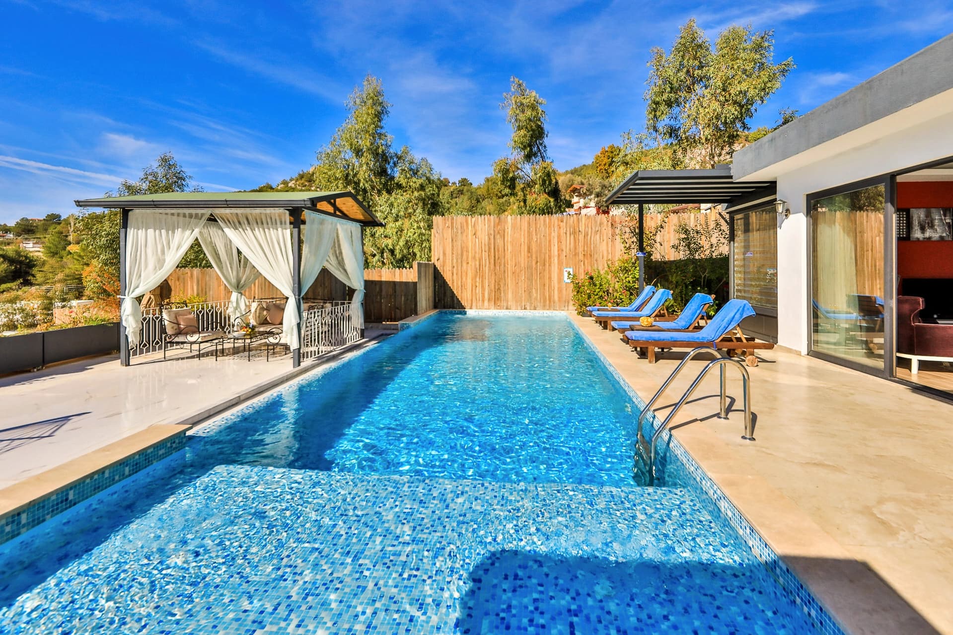 Villa Florya Duo Korunaklı Havuz 61