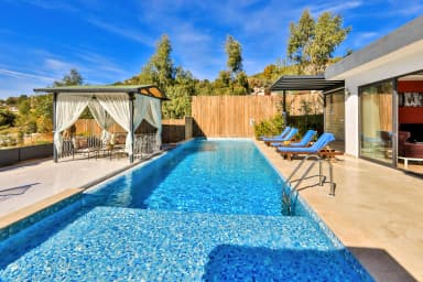 Villa Florya Duo Korunaklı Havuz 61