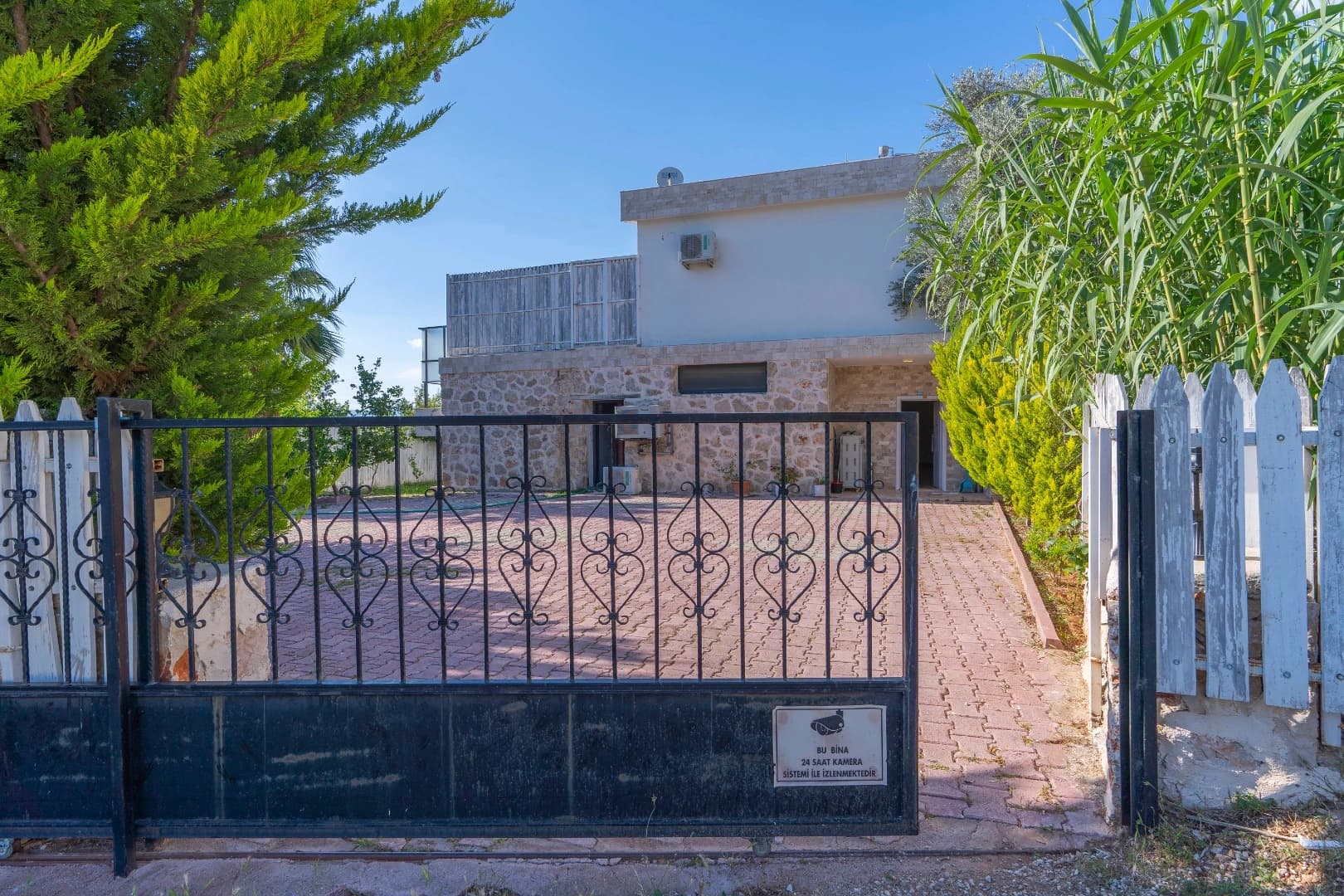 Villa Zümrüt  Korunaklı Havuz 10