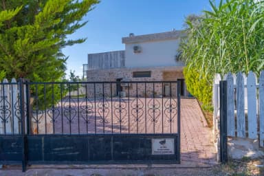 Villa Zümrüt  Korunaklı Havuz 10