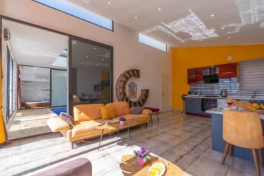 Villa Zümrüt  Üzümlü 17