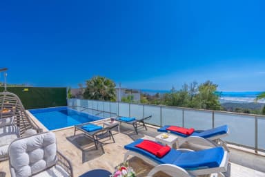 Villa Zümrüt  Üzümlü 37