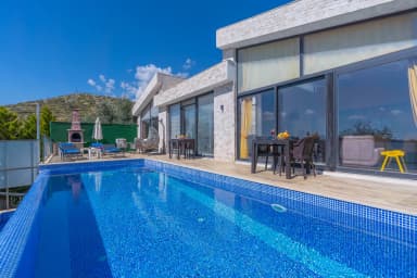 Villa Zümrüt  Korunaklı Havuz 72