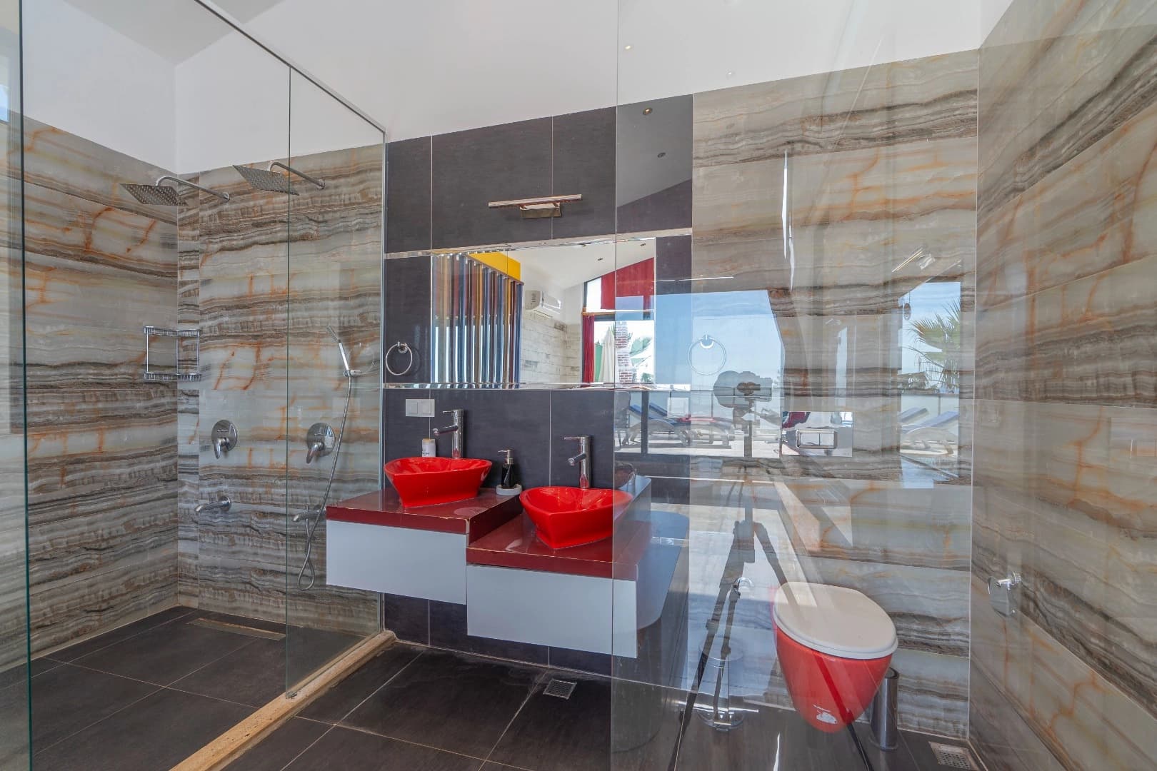 Villa Zümrüt  Korunaklı Havuz 46