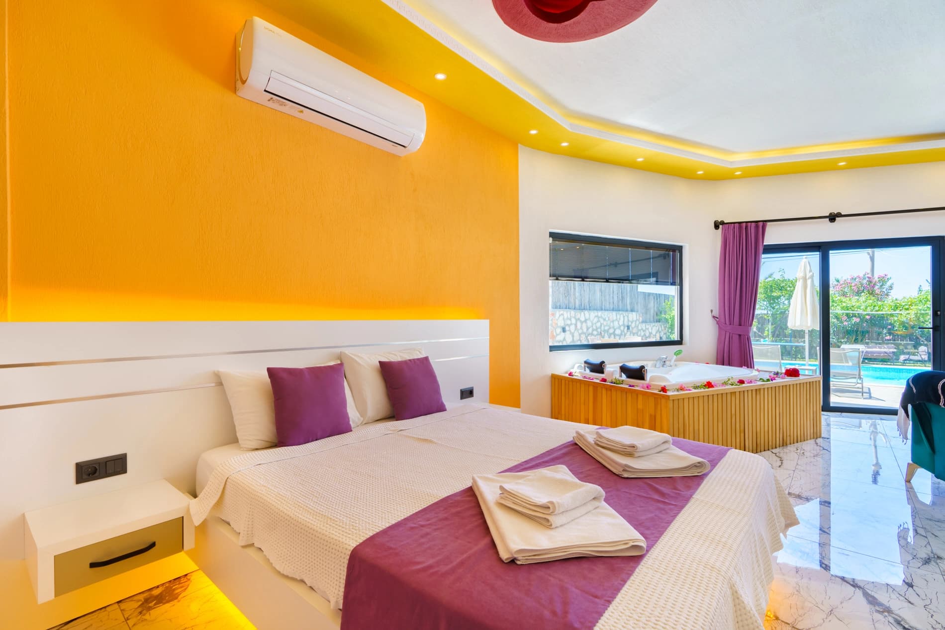 Villa Yek Korunaklı Havuz 70