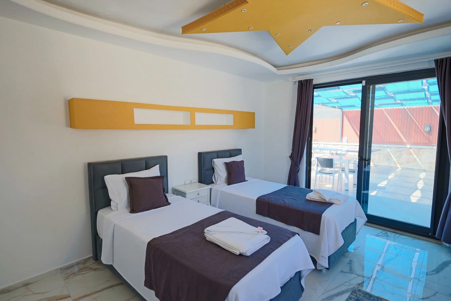 Villa Gümüş Korunaklı Havuz 44