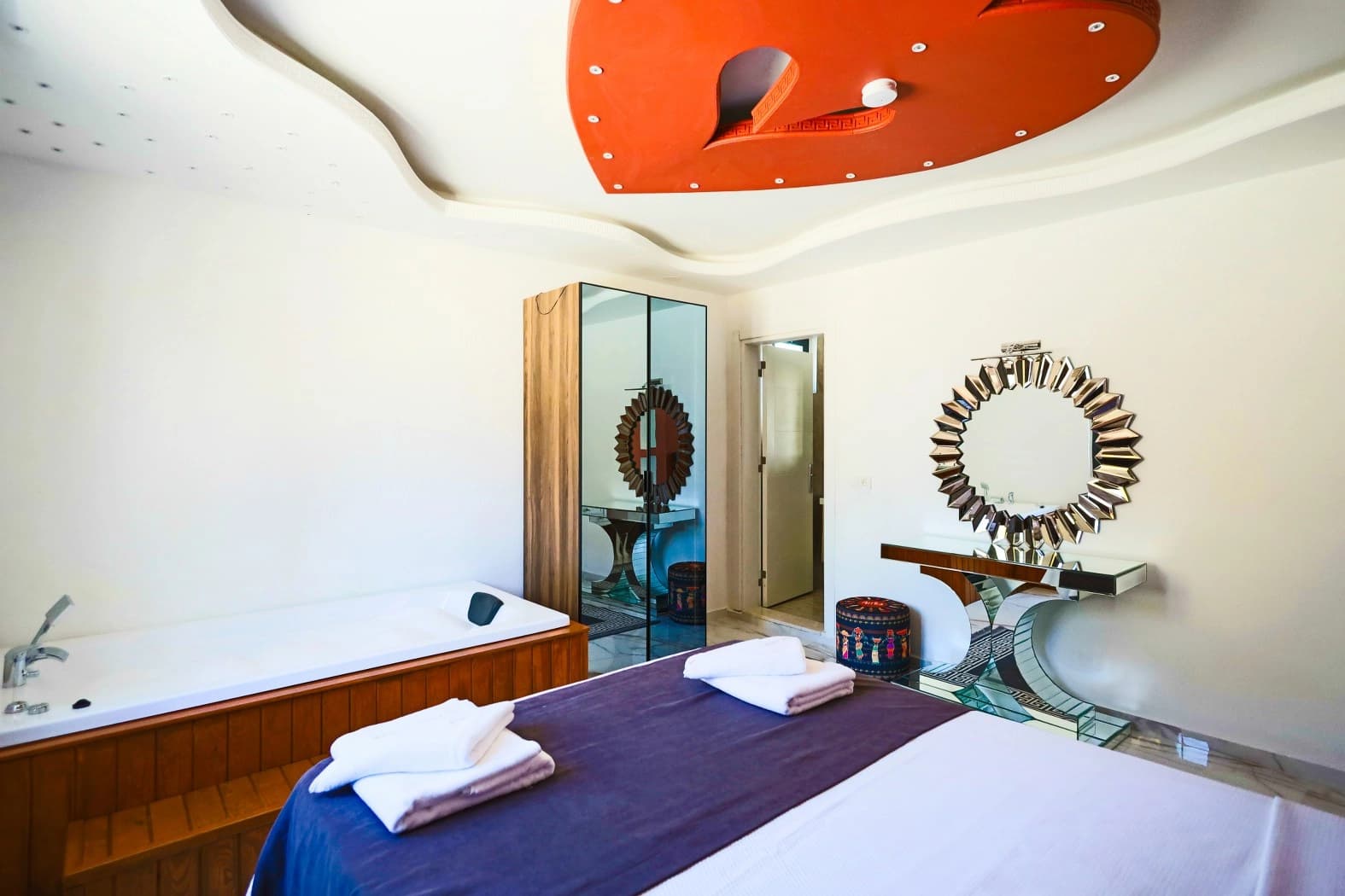 Villa Gümüş Korunaklı Havuz 78