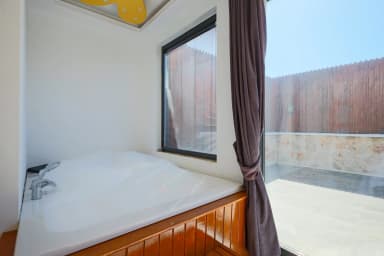 Villa Gümüş Korunaklı Havuz 30