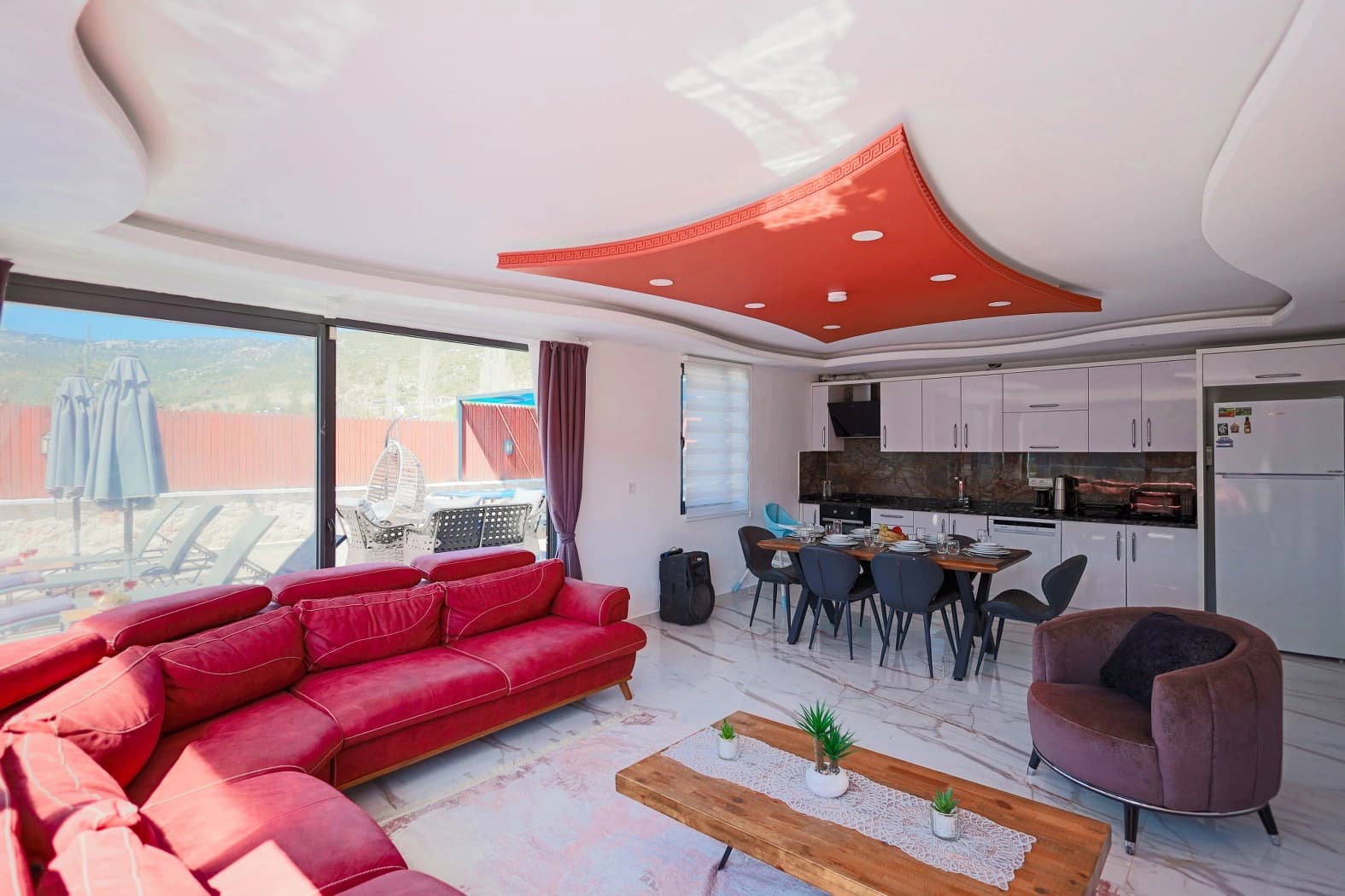 Villa Gümüş Korunaklı Havuz 98
