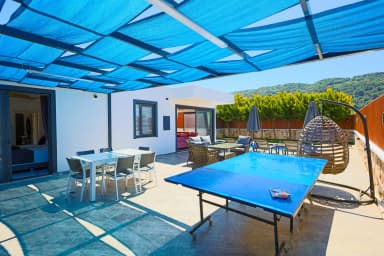 Villa Gümüş Korunaklı Havuz 56