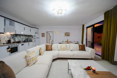 Villa Hasibe Korunaklı Havuz 79