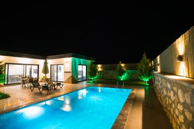 Villa Zeynep B Korunaklı Havuz 87