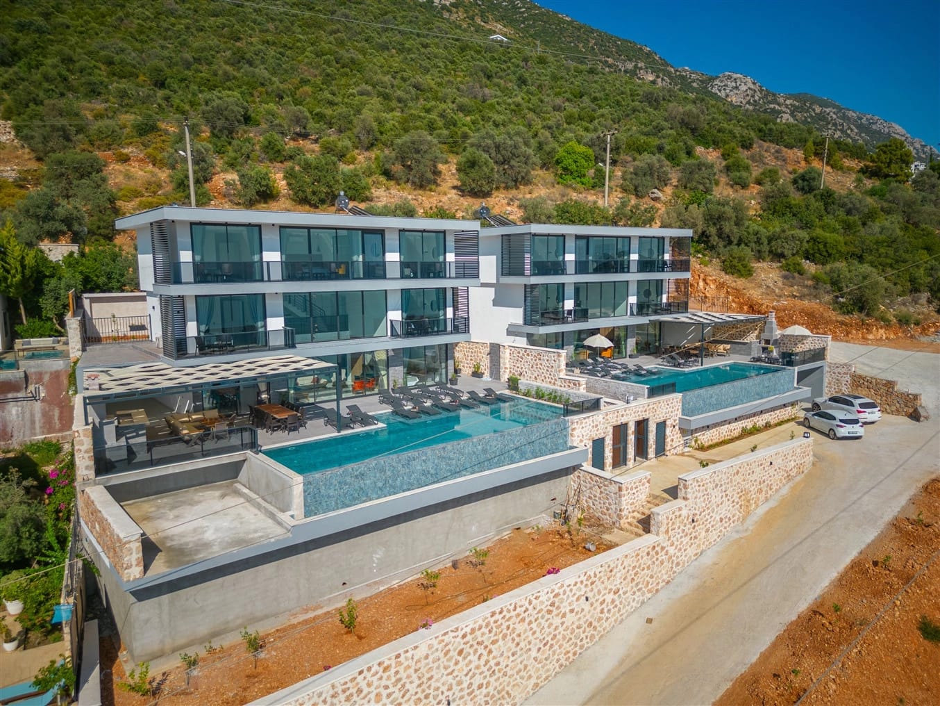 Villa Grey Falcon Özel Havuzlu 42