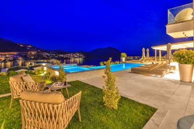 Villa Efe Korunaklı Havuz 50