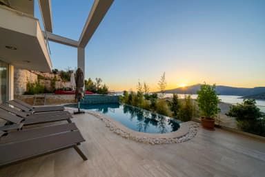 Villa Lumineux Özel Havuzlu 39