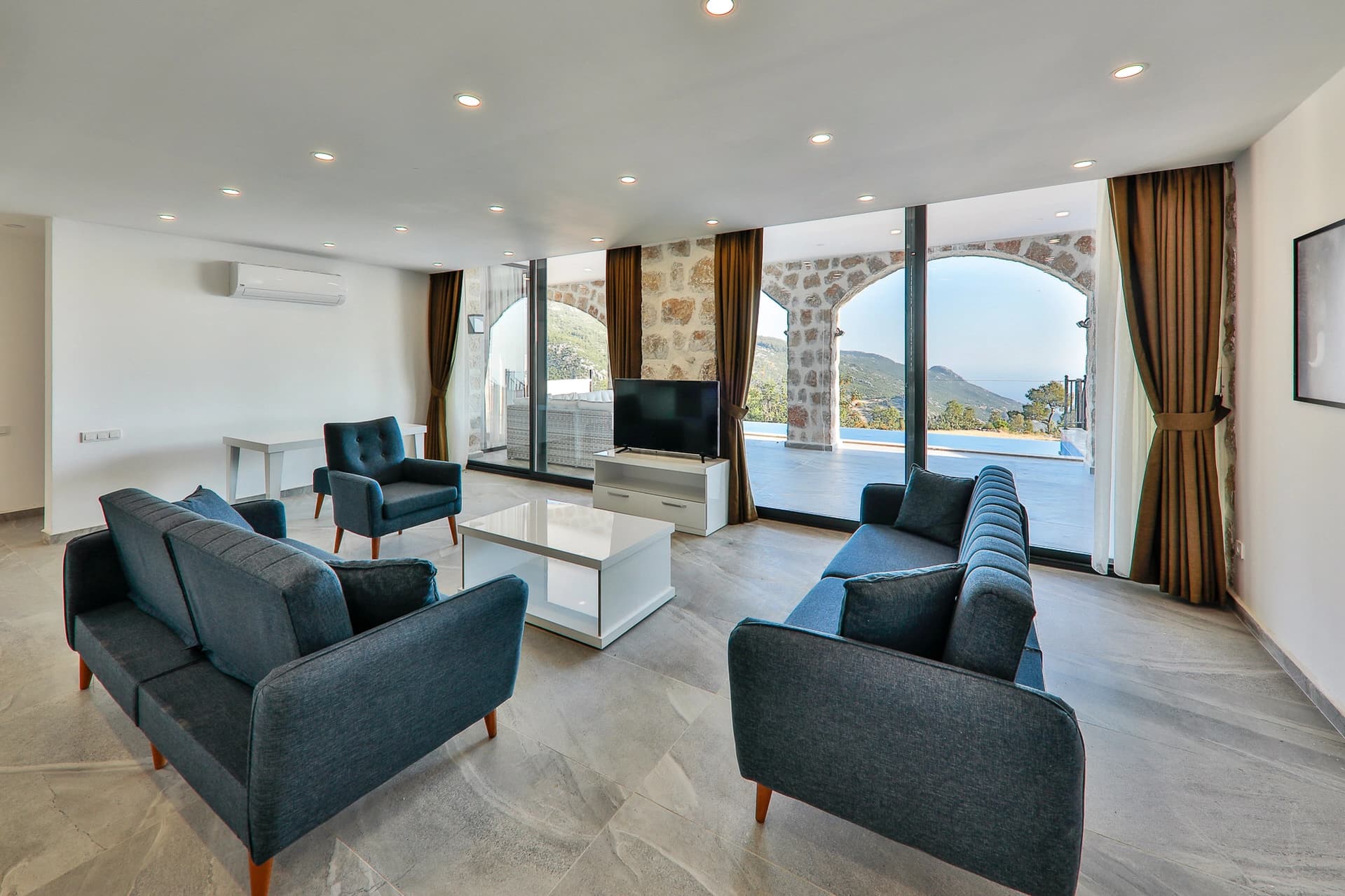 Villa Royal Hills 3 Korunaklı Havuz 92