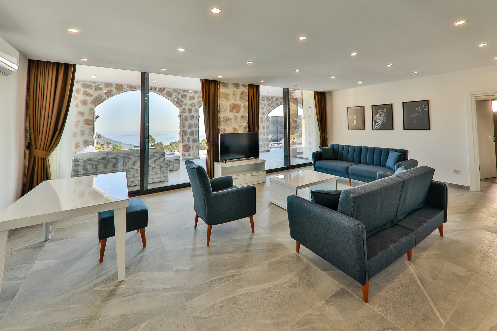 Villa Royal Hills 3 İslamlar 99