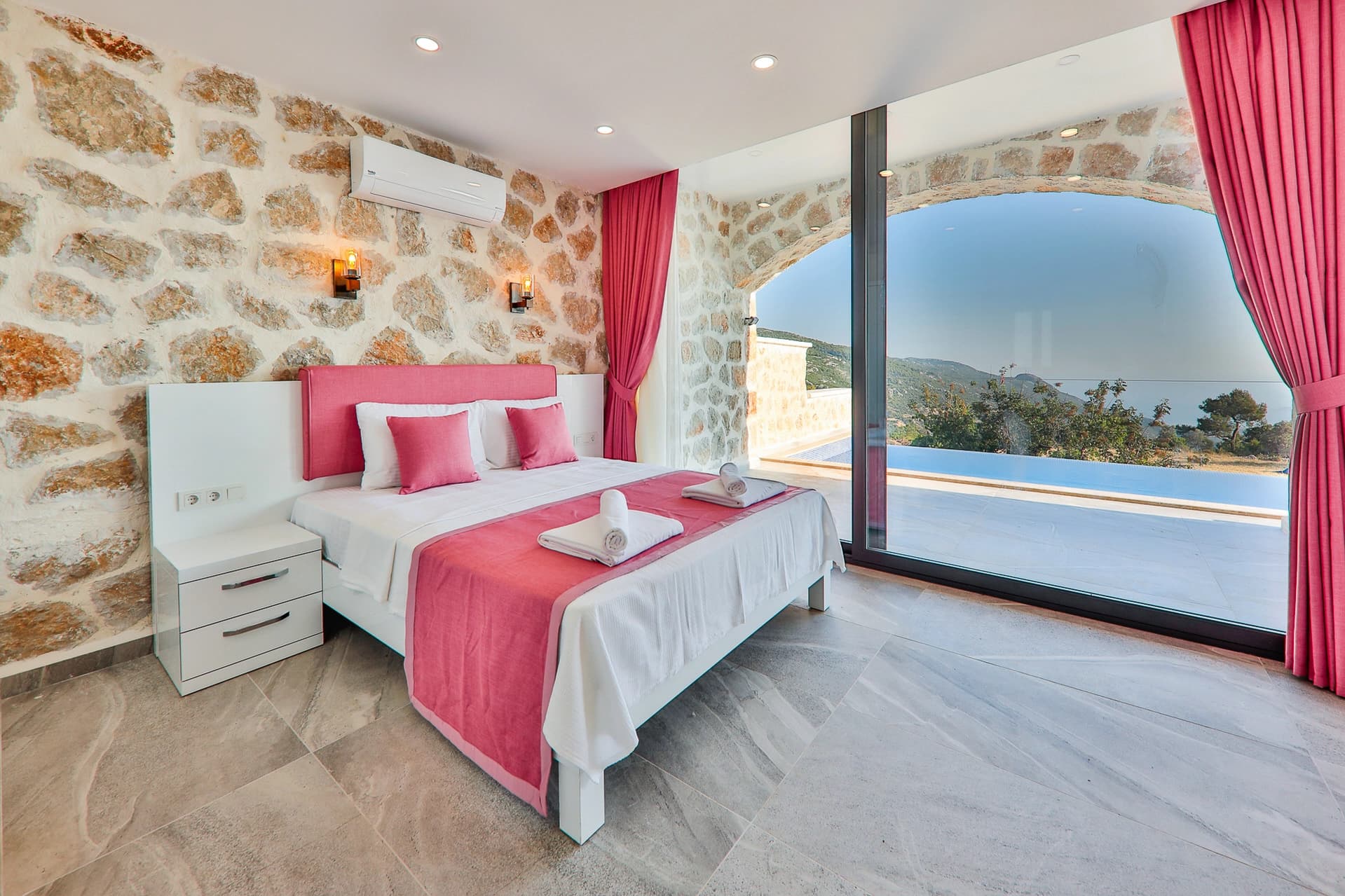 Villa Royal Hills 3 İslamlar 93