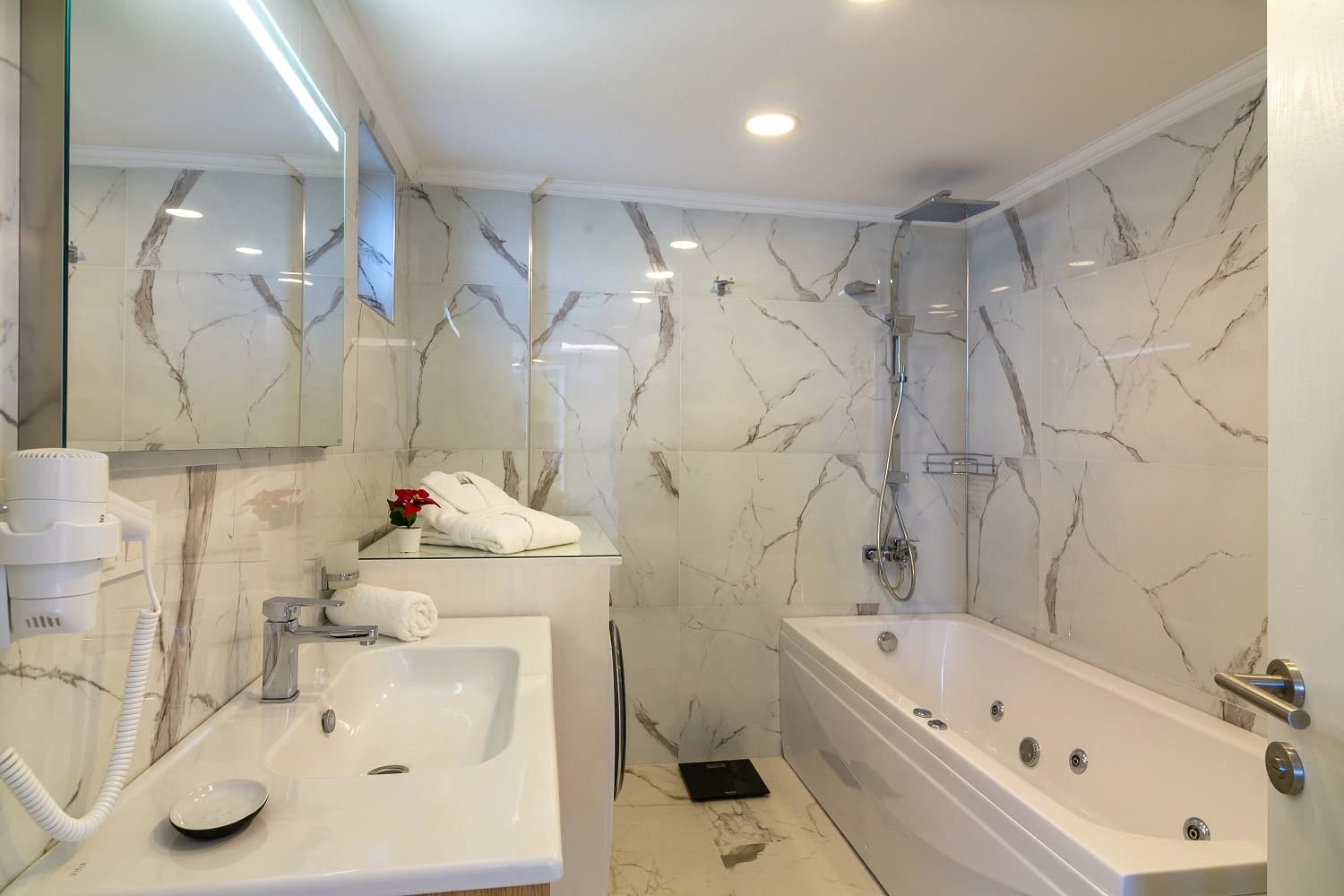 Villa La Mer Deluxe Korunaklı Havuz 80